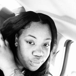 Meet your Posher, Briana